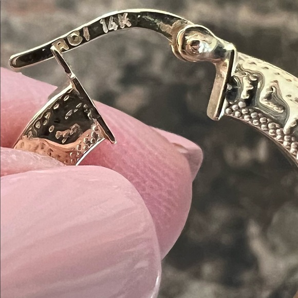 Authentic gold textured hoops, stamped 14k - Picture 2 of 2